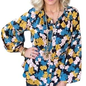 Cabi Medium 4158 Favorite Blouse Fall Long Sleeve Button Down Floral Y7